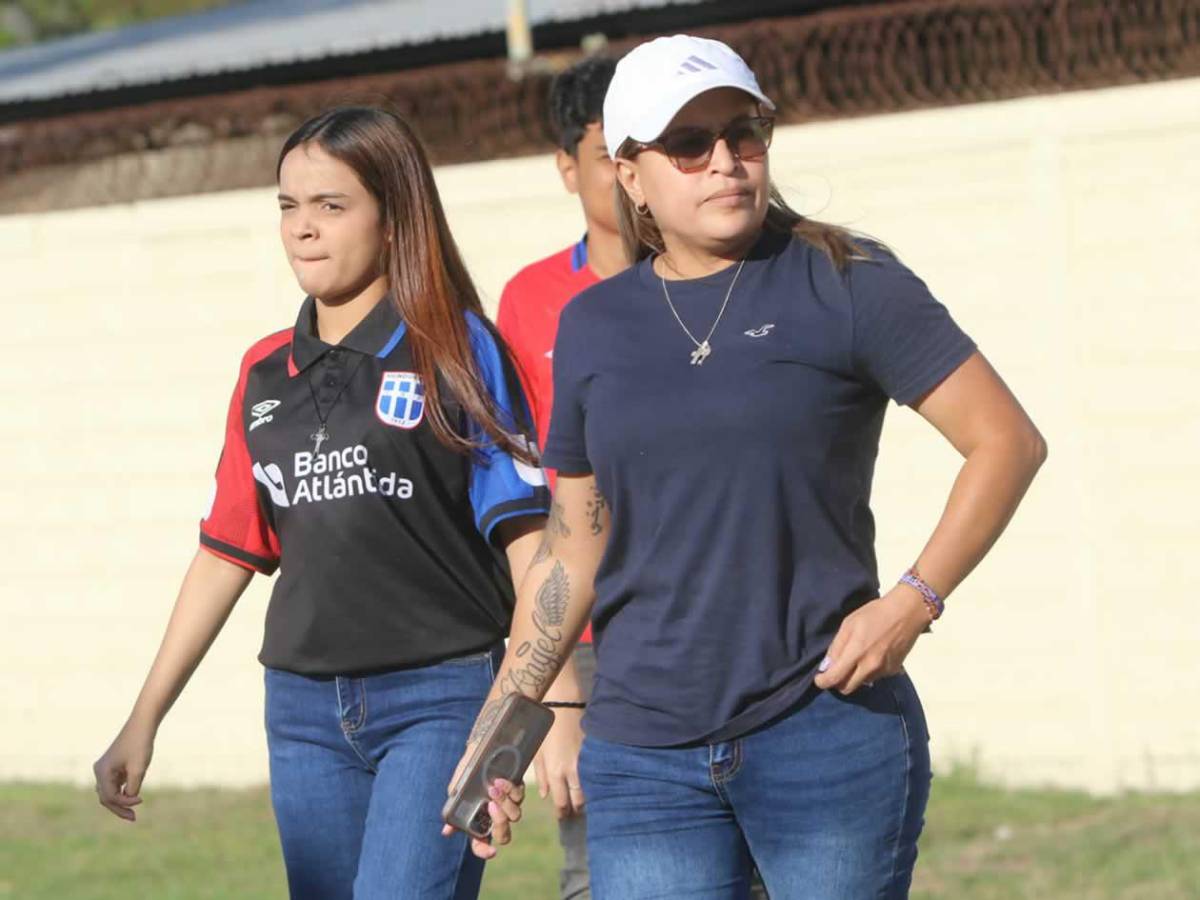 Jeaustin Campos se pelea con hinchas, Olimpia sufre, linduras y descuido en Comayagua