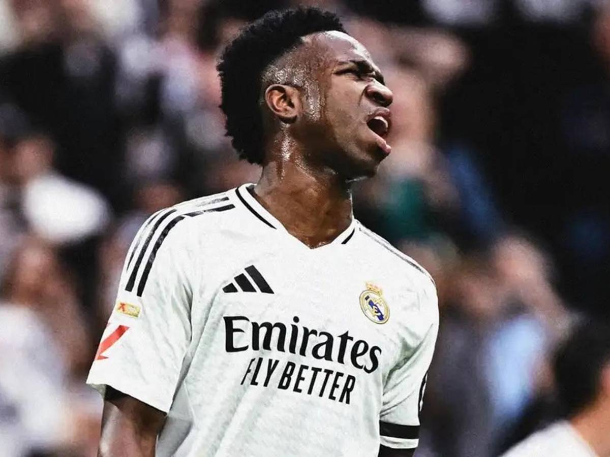 Real Madrid recibe 'regalo' arbitral, Vinicius señalado y enfado de Mbappé