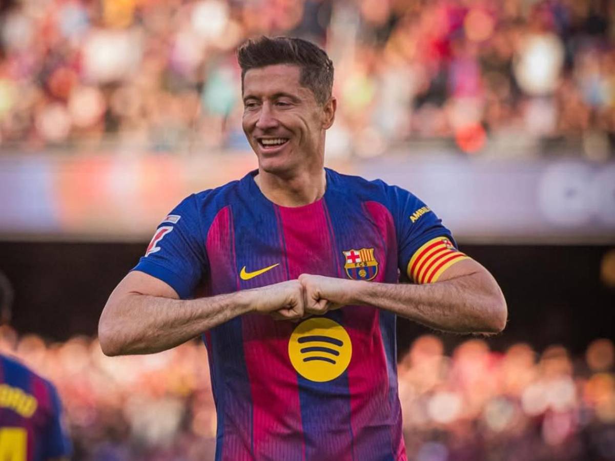 Lewandowski se reúne con otro gigante: Podría irse del Barcelona y el club tiene su reemplazo
