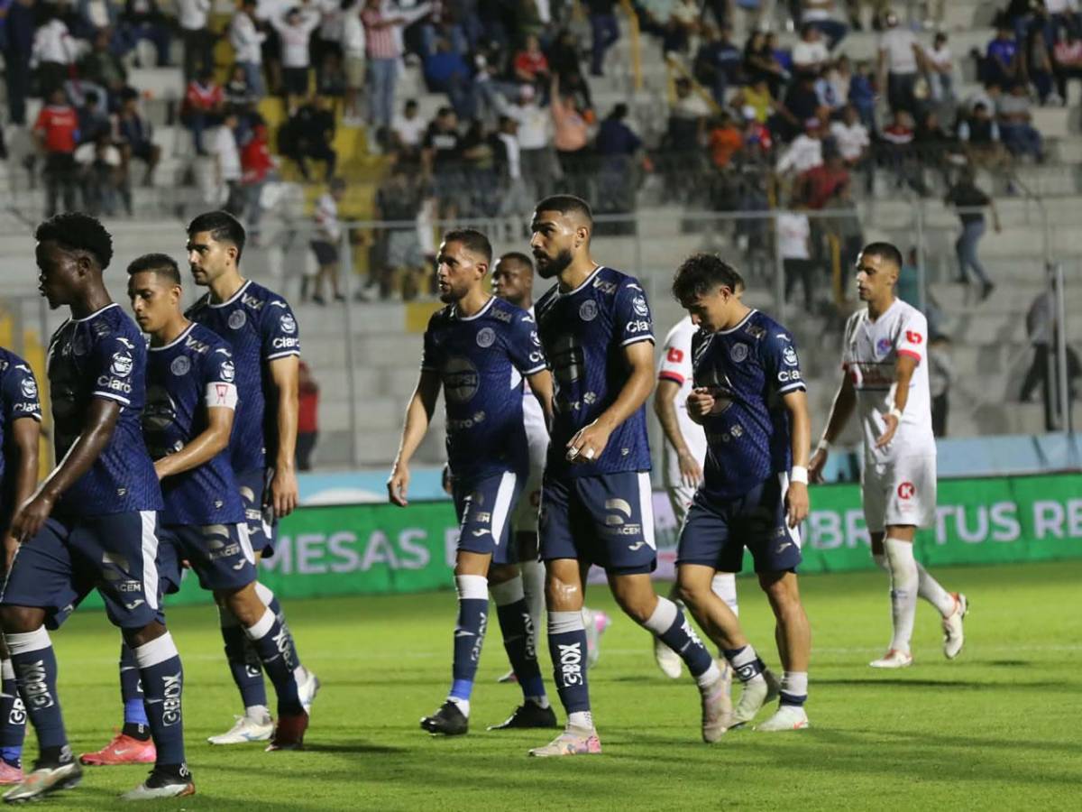 Olimpia destrozó a Motagua, Espinel eufórico, tristeza azul y enfado de Javier López