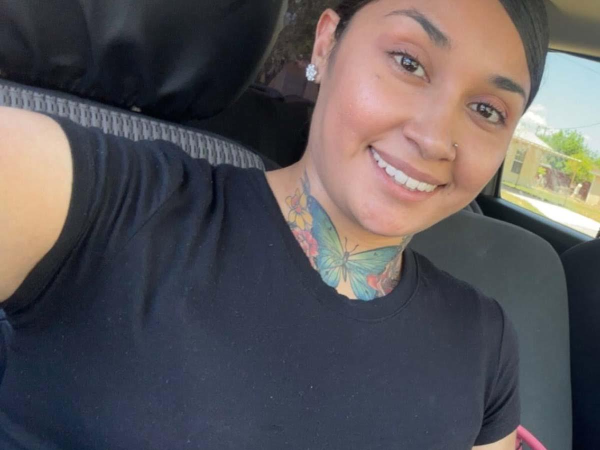 Joven hispana, madre de cinco hijos, es asesinada a puñaladas por tres amigas en Texas