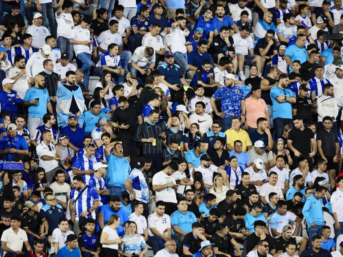 Keylor Navas cumple sueño de pequeño en Honduras; famosa internacional cautiva y brasileño sorprende