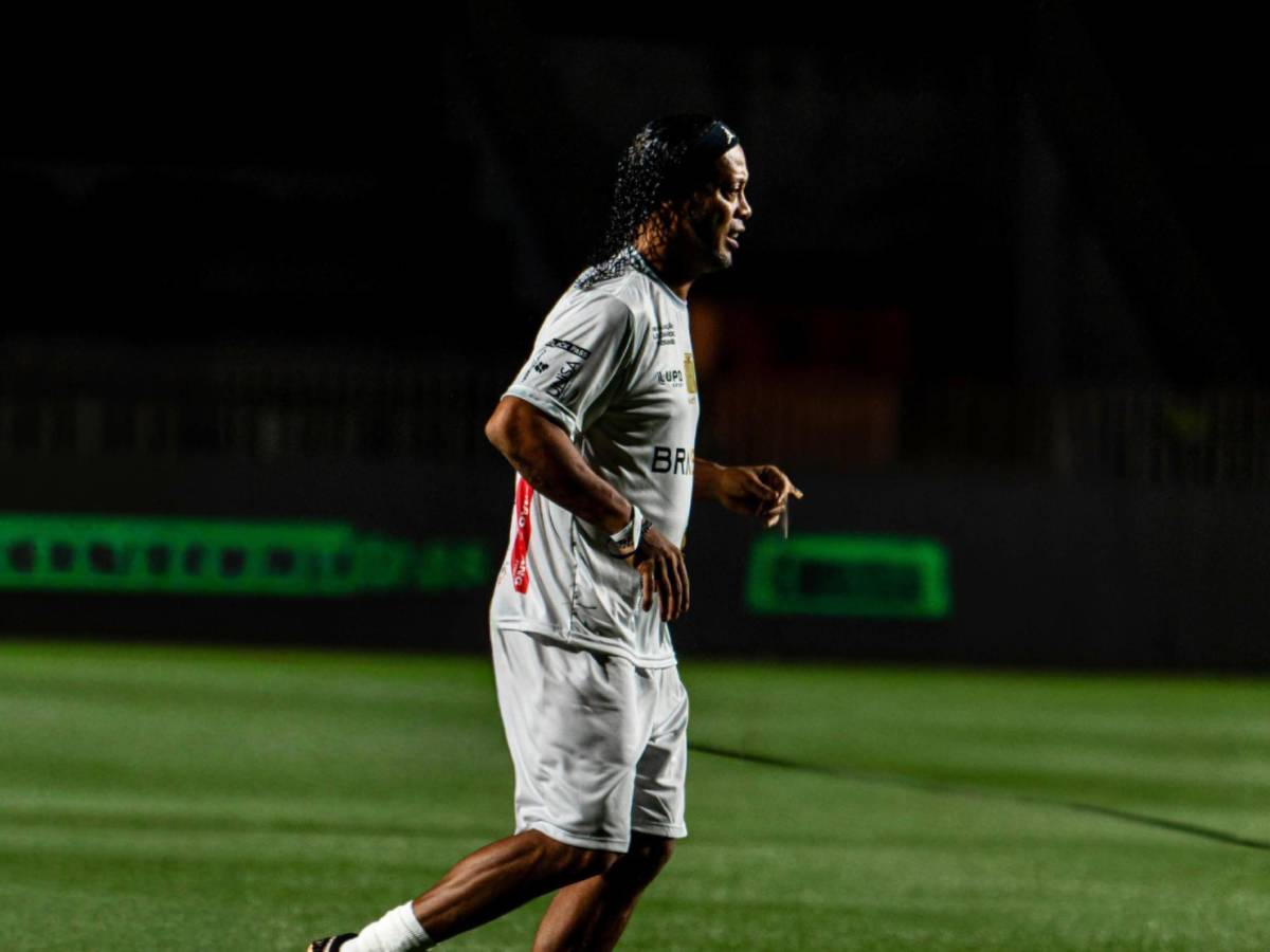 Ronaldinho se reinventa: Su nueva vida tras haber estado en la cárcel