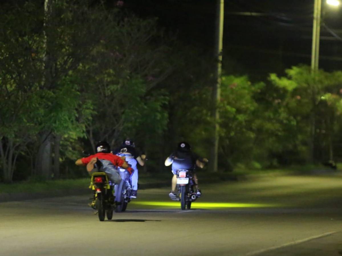 Así son los piques clandestinos mortales de la 33 calle