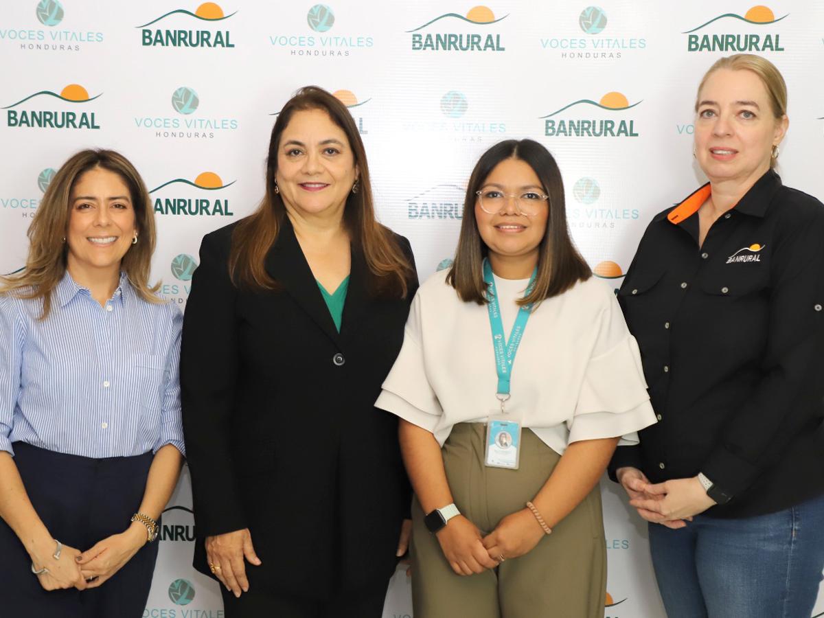 Ejecutivos de Banrural y Voces Vitales Honduras.