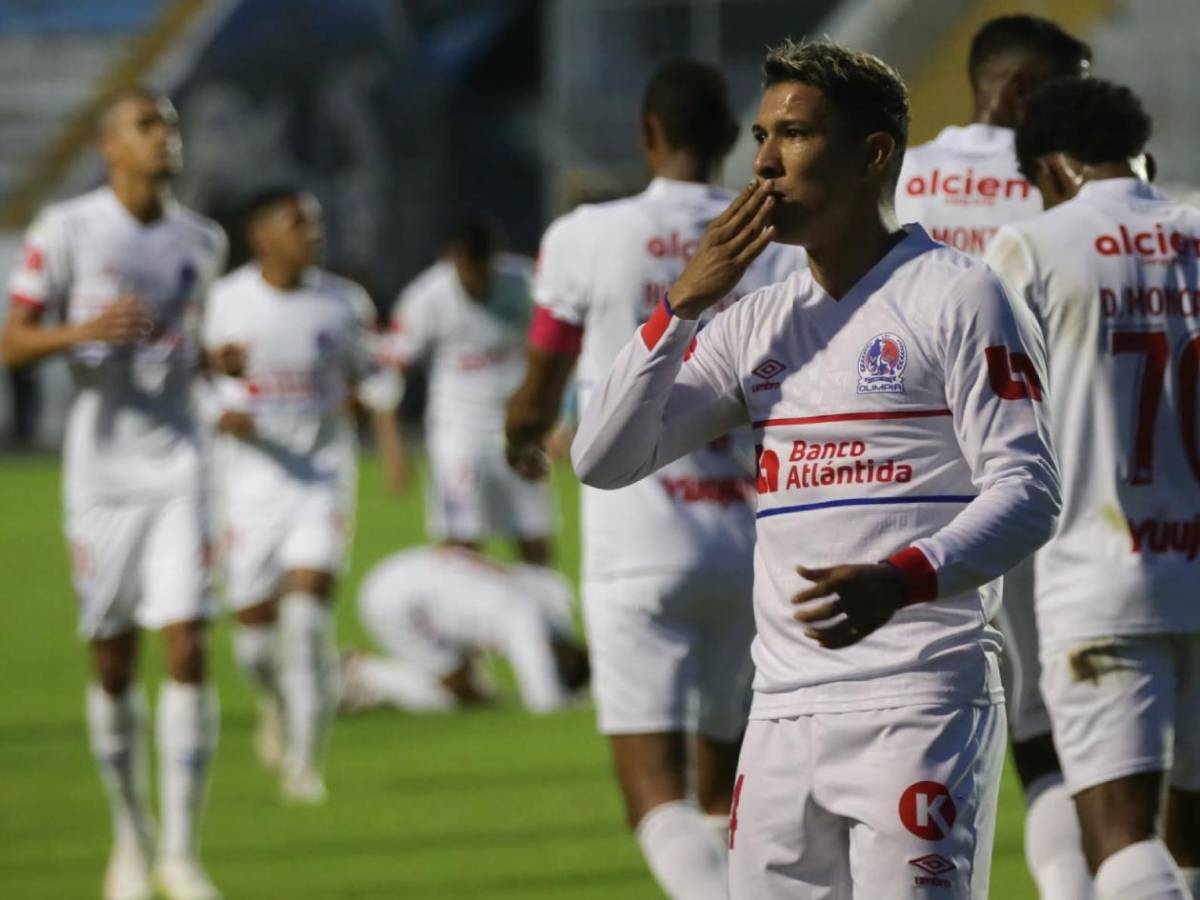 Hija de leyenda, enfado de Menjívar, las grúas en el Nacional y petición a Moya