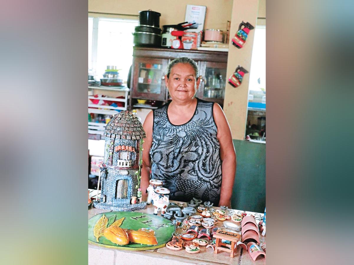 Emprendedora de Dulce Nombre plasma en arte gastronomía copaneca