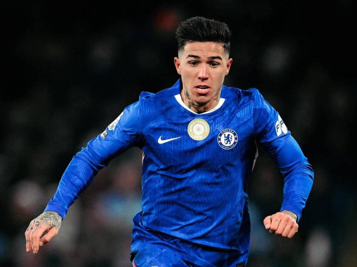 Enzo Fernández recibe cruel noticia tras ofrecerse al Real Madrid