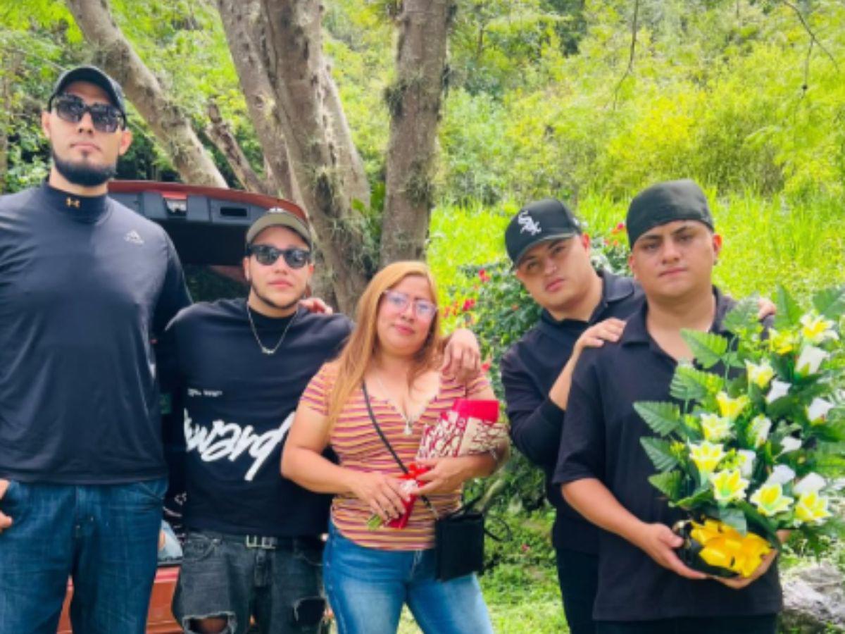 Dolorosas imágenes del velatorio de la presentadora Jenifer Rivas