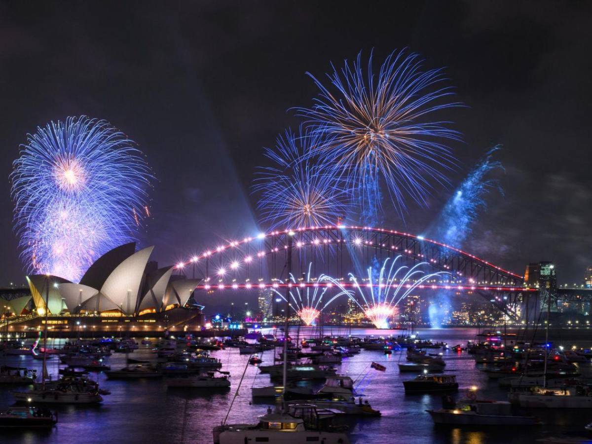 Sídney recibe el 2026 con espectáculo de fuegos artificiales