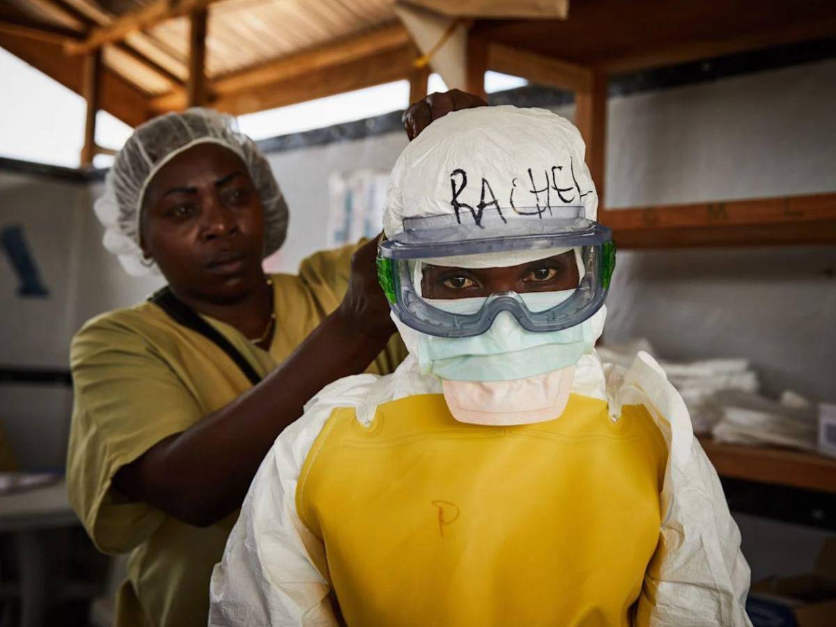 Alerta sanitaria: Reportan más de 100 muertes por casos de ébola