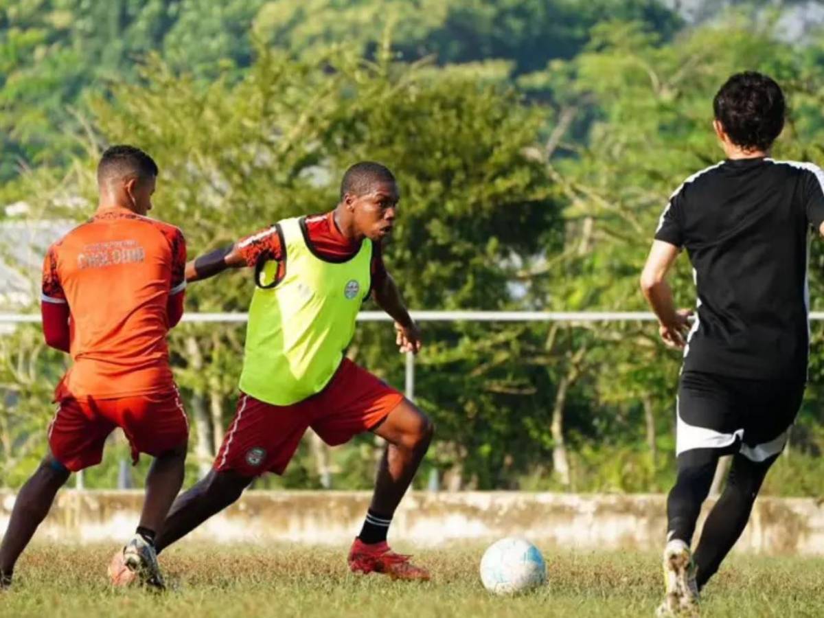 Motagua decide futuro de Javier López; se irá de Olimpia, europeo que suena para Honduras