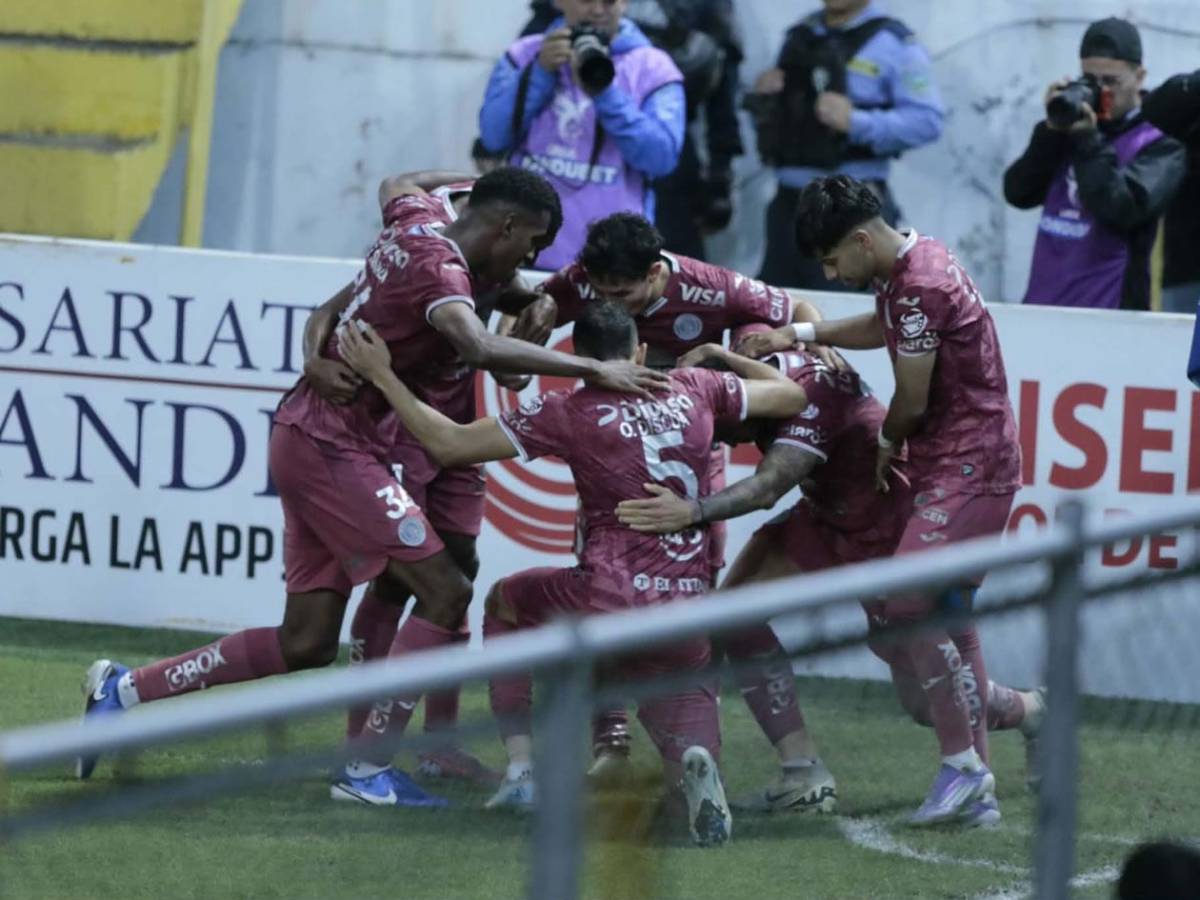 Bronca del Real España vs Motagua, agresión, estreno de goleadores y bellas chicas