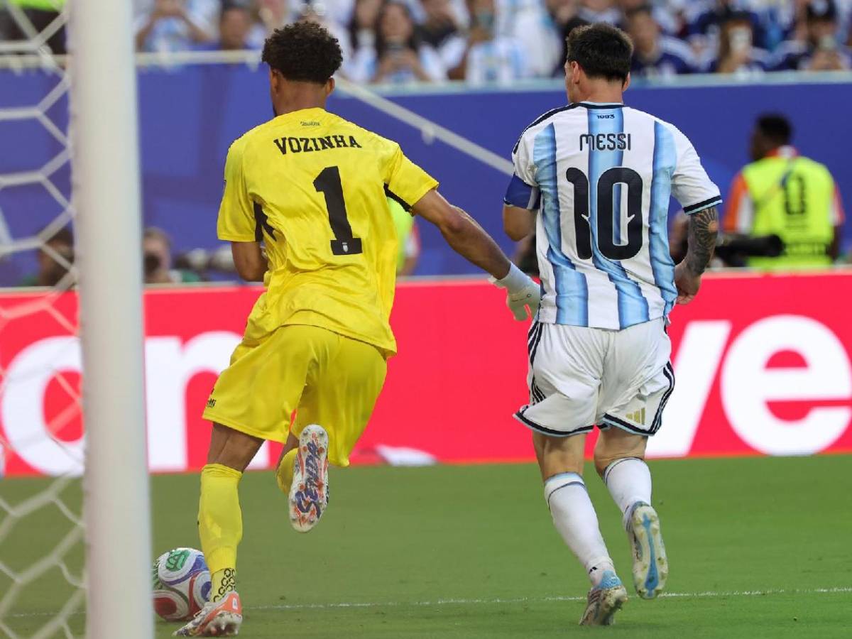 Vozinha hace increíble confesión sobre Messi: el gesto del argentino tras eliminarlos