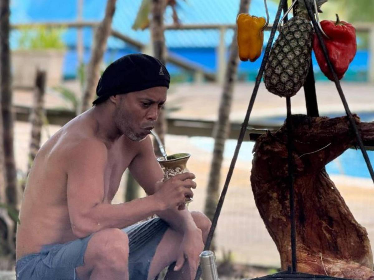 Ronaldinho se reinventa: Su nueva vida tras haber estado en la cárcel