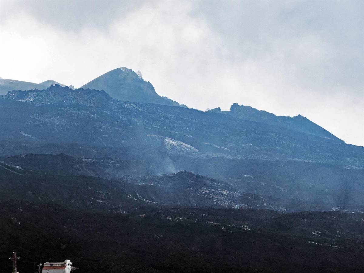 El volcán de la isla española de La Palma finaliza su erupción tras 85 días