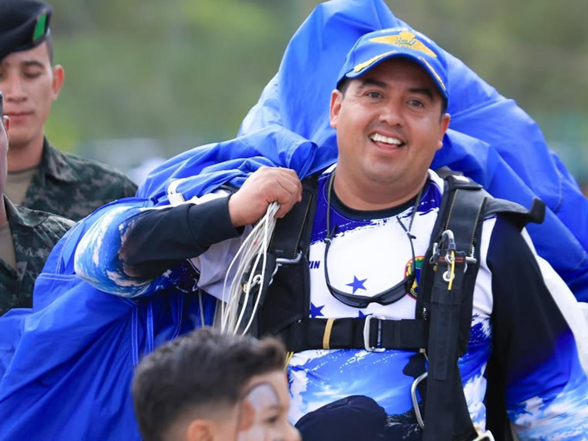 Paracaidismo militar cambia de sede para las fiestas patrias de Honduras