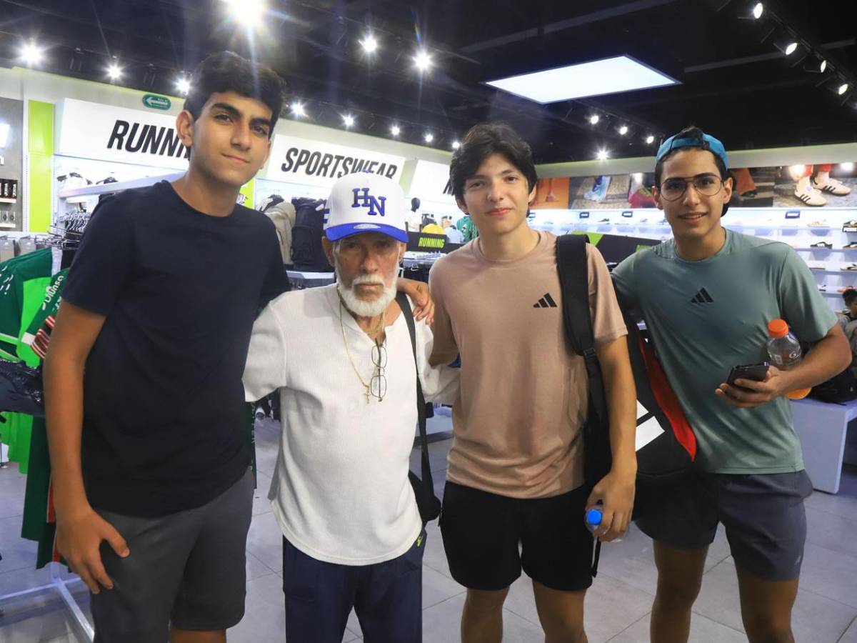 ¿Supremo expulsó del equipo a tres tiktokers de Honduras por altercado en centro comercial?