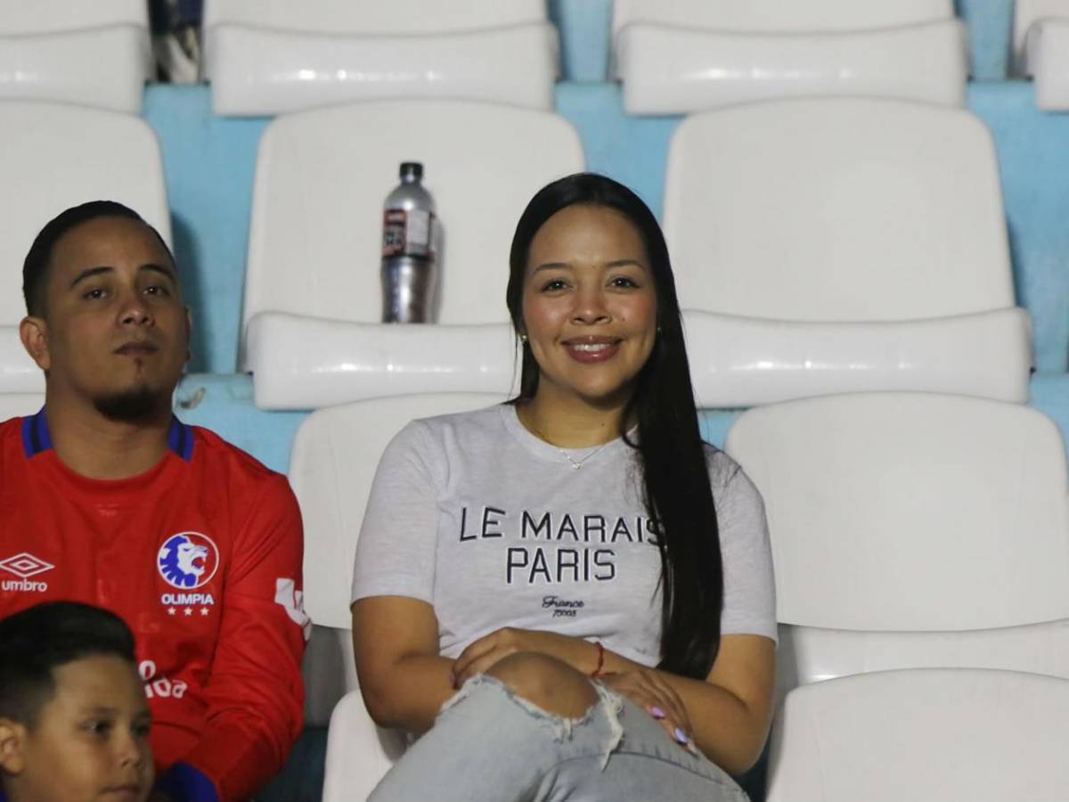 Olimpia celebra, dedicatoria, figura ante Génesis y bellas chicas en el Nacional