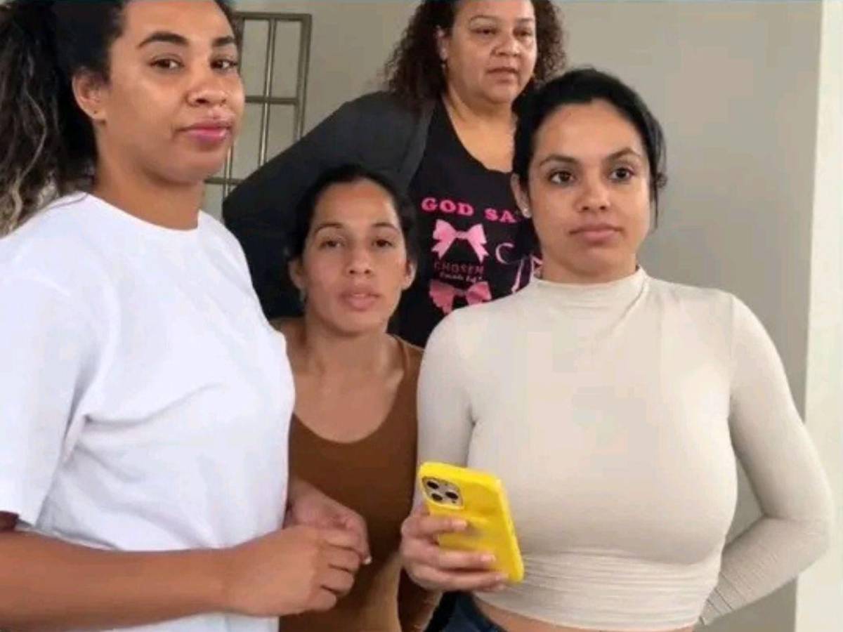Inmigrantes denuncian maltratos y abandonan tras ser deportados de EE.UU. a África