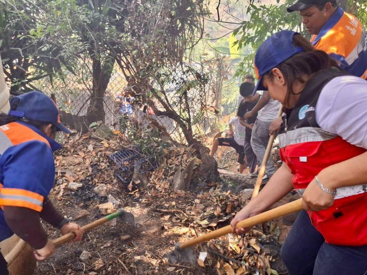 Don Lucas y doña María pierden su hogar tras feroz incendio en Tegucigalpa