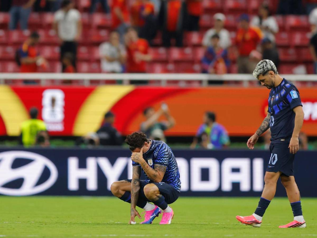 Enfado de Valverde, encaran al árbitro y señalan culpable tras eliminación de Uruguay