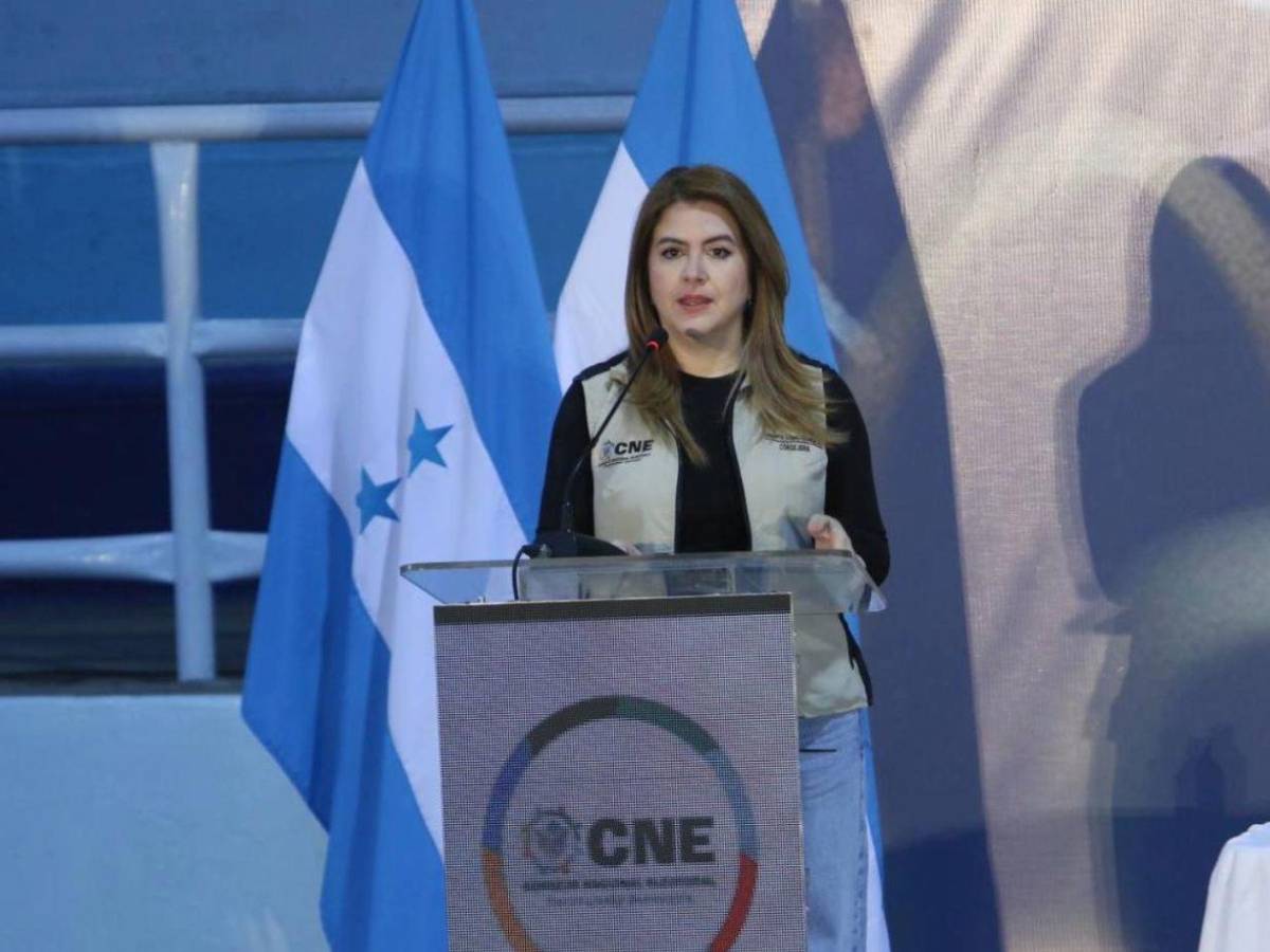 Marvin Ponce revela que Libre tiene un plan para sacar a Cossette López del CNE