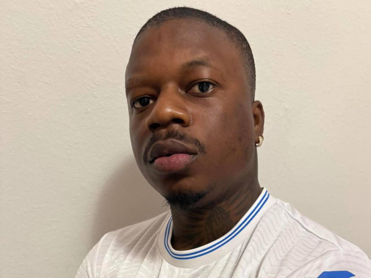 La Tafloo y Carlos Espina protagonizan agarrón en redes tras partido de tiktokers