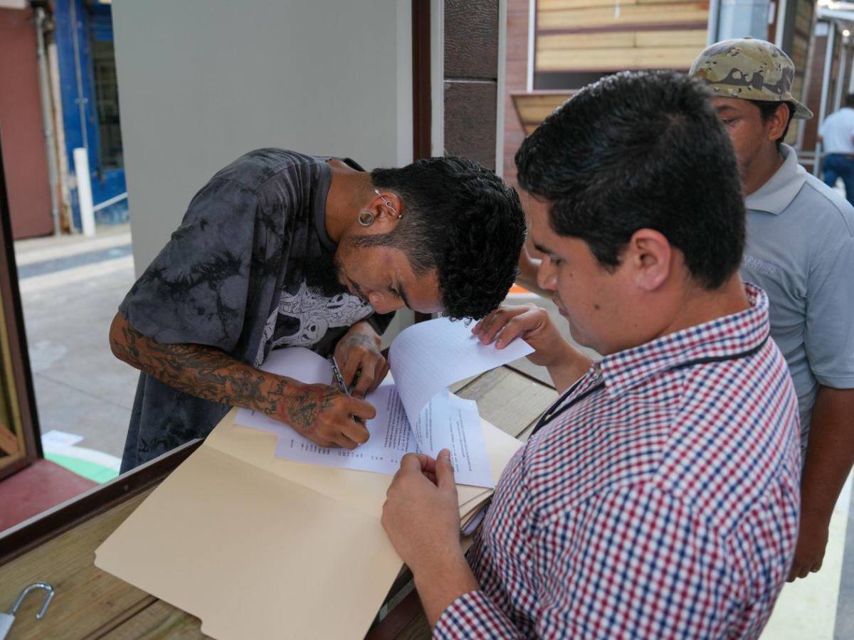 Así luce Paseo Los Zorzales que entregó el alcalde a vendedores en San Pedro Sula