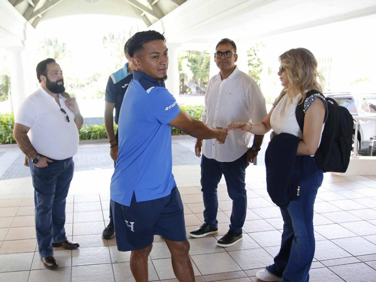 Luis Redondo y su pareja sorprenden en concentración de Honduras: Así reaccionó Choco