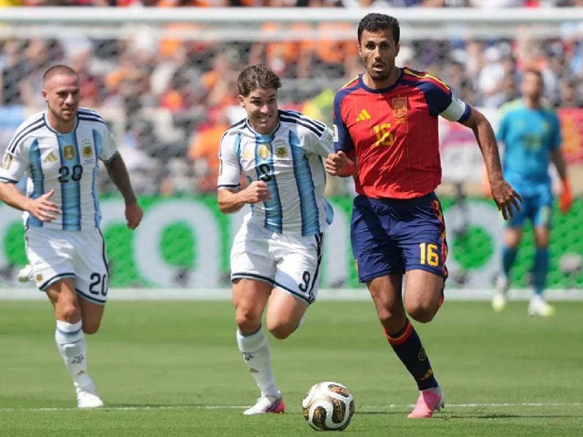 City da respuesta a nueva oferta del Barcelona: Rodri con giro sobre su fichaje