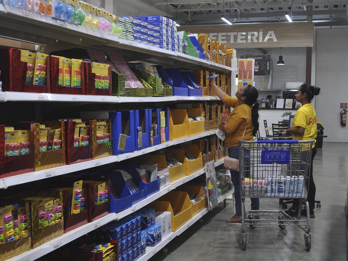 Comodidad y atención personalizadada son los principales beneficios que encontrará al comprar en Droguería y Tienda San Miguel.