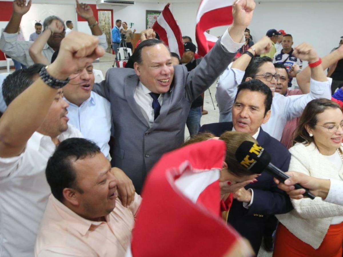 Euforia en el búnker liberal: Fotos del festejo tras ventaja de Nasralla