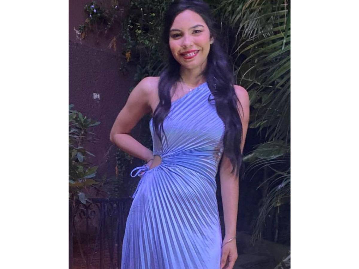 Stephany fue alcanzada por un rayo en Omoa, Cortés, poco después de su boda