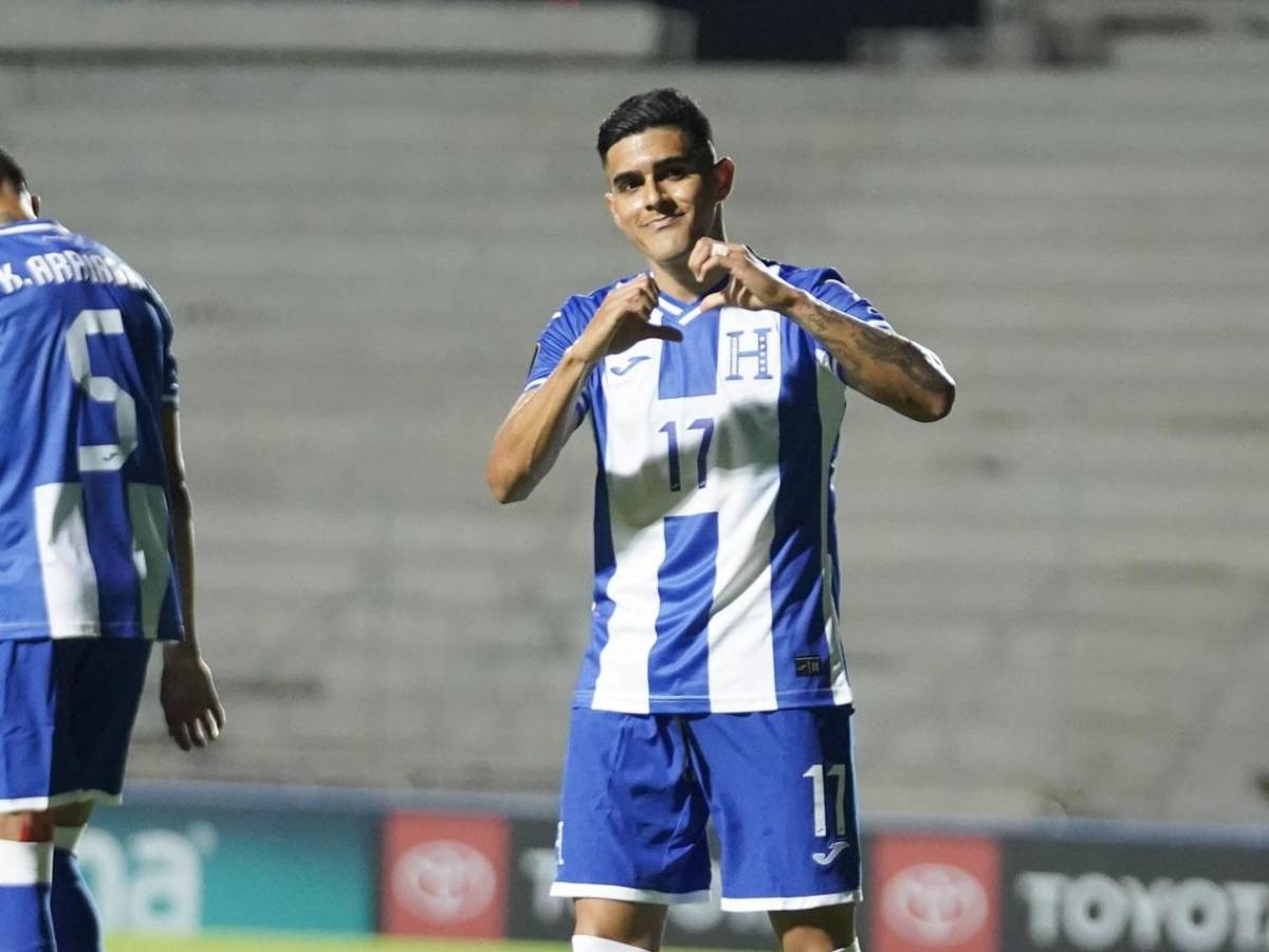 Luis Palma toma radical decisión tras críticas por goleada que sufrió Honduras