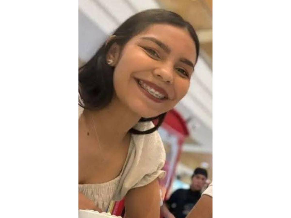 Stephany fue alcanzada por un rayo en Omoa, Cortés, poco después de su boda