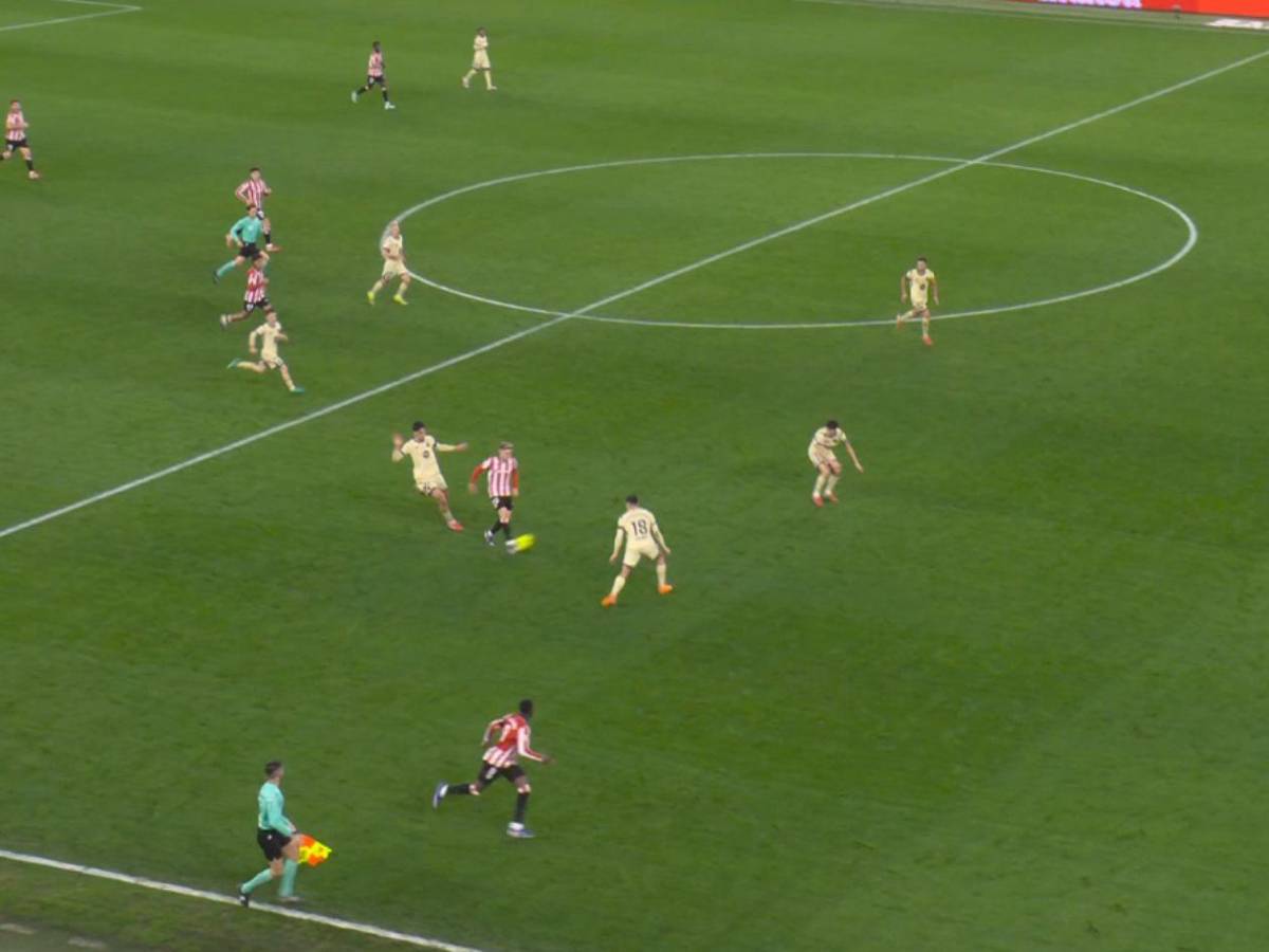 Barcelona gana con drama: golazo de Lamine, polémica arbitral y figura Joan García