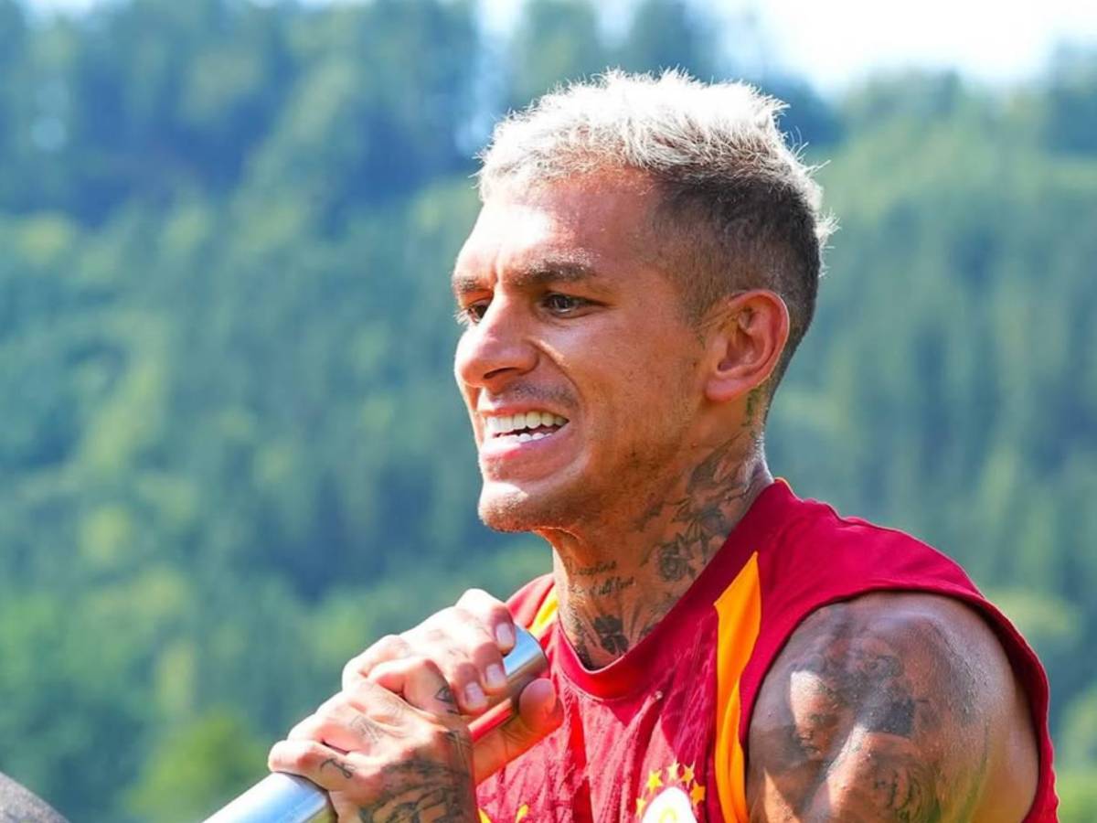 Esposa de futbolista tiene obsesionado a hombre: Toman drástica decisión