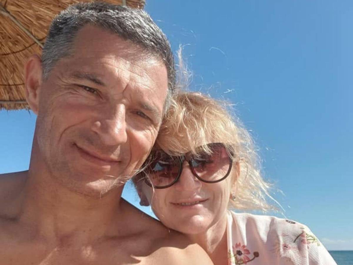 Entre tres personas lo jalábamos: mujer evitó que su esposo fuera succionado de un avión