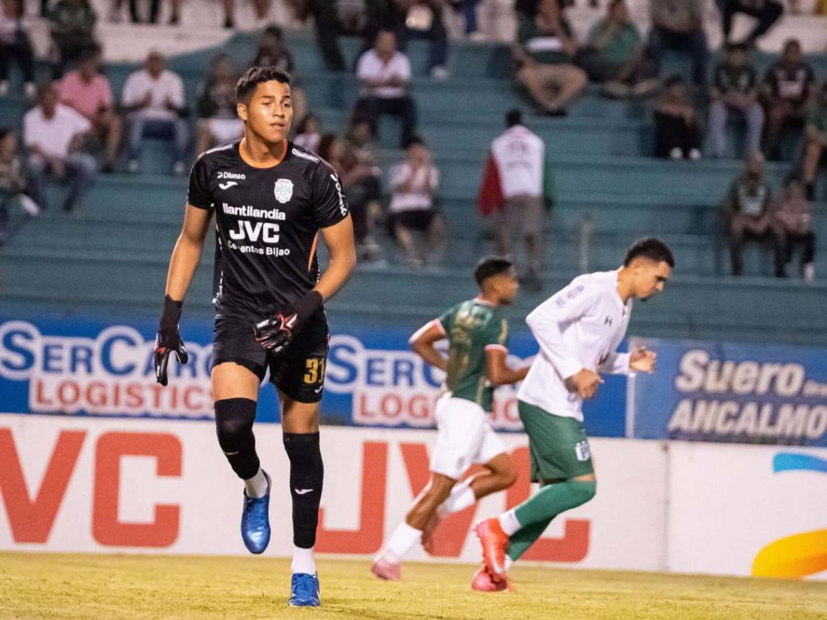 Fiesta de Marathón, celebró a lo Messi, un debut relevante y las sexys chicas