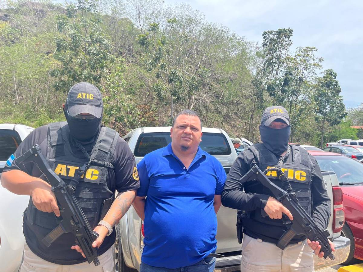 Ya no hay dinero, dice asistente de Iván Velásquez