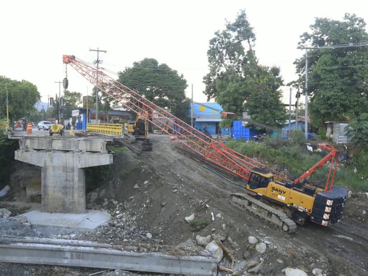 Reanudan obras: En esta fecha serán finalizados y habilitados los puentes de Las Brisas