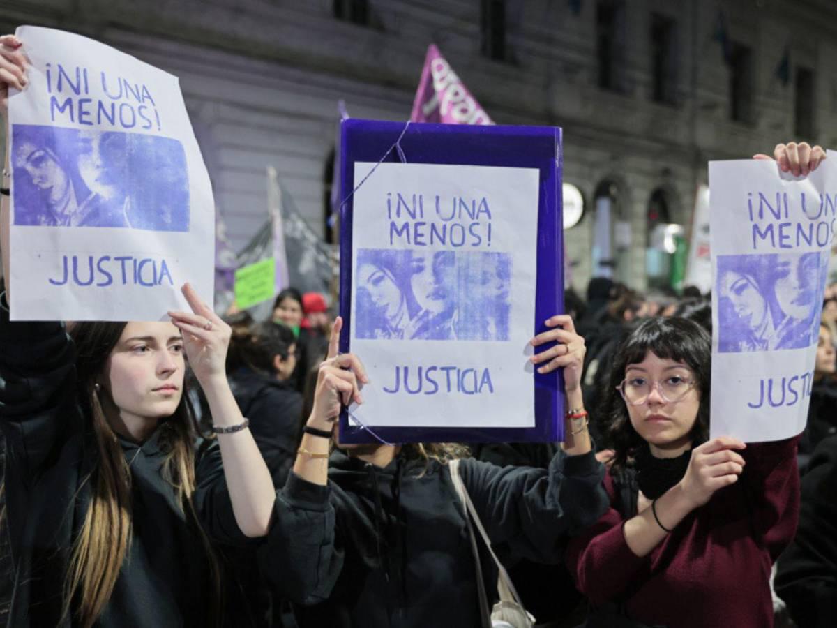 Sale a la luz revelador chat de sospechosa del crimen de Brenda, Lara y Morena