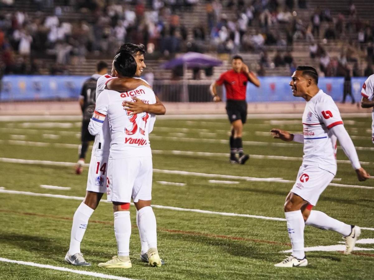 A los golpes Olimpia y Motagua: zafarrancho, expulsados y bellezas en New Orleans