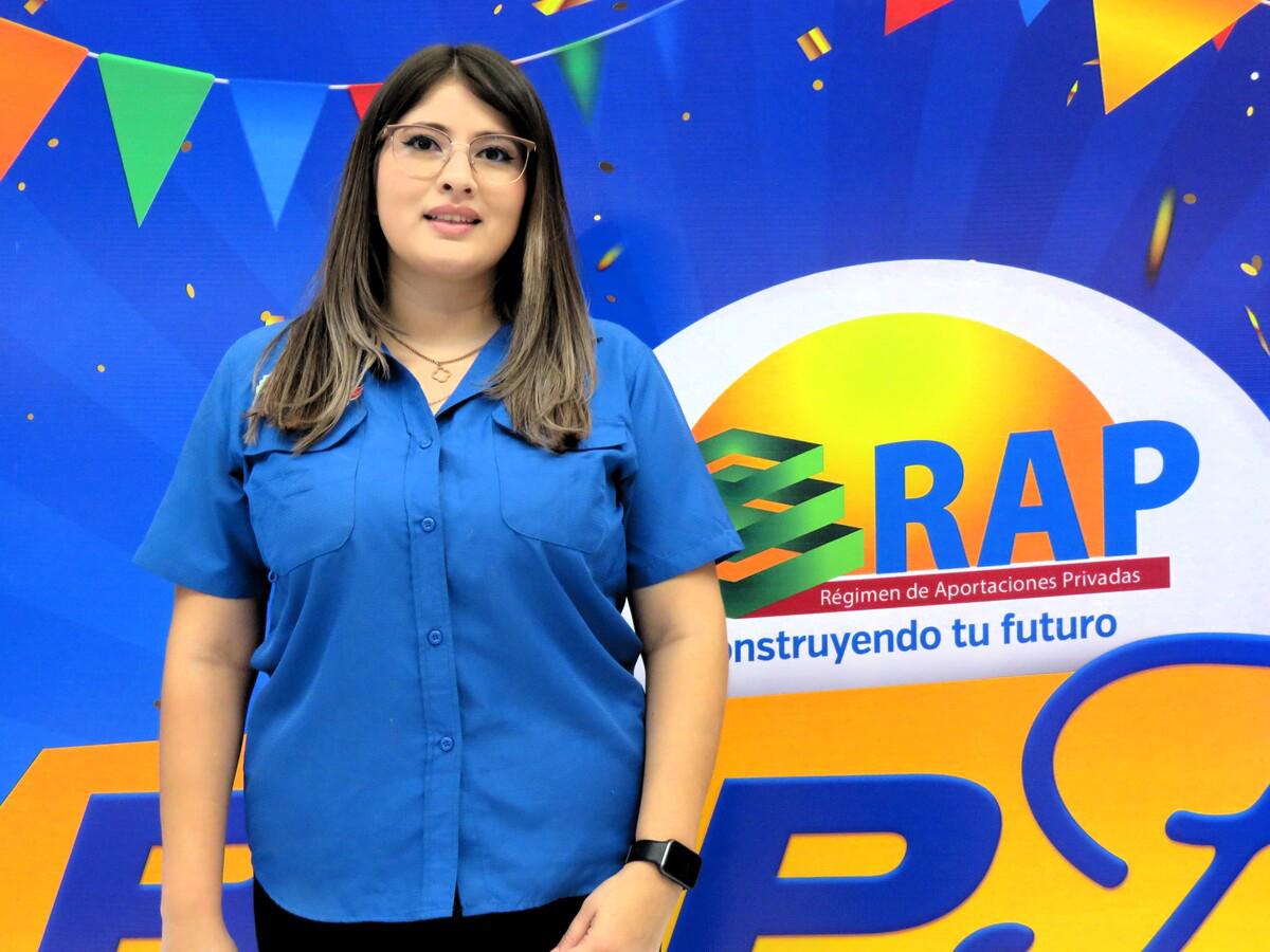 Margarita Rosales, jefe de Mercadeo del RAP, explicó los beneficios de ser afiliado del Rap.