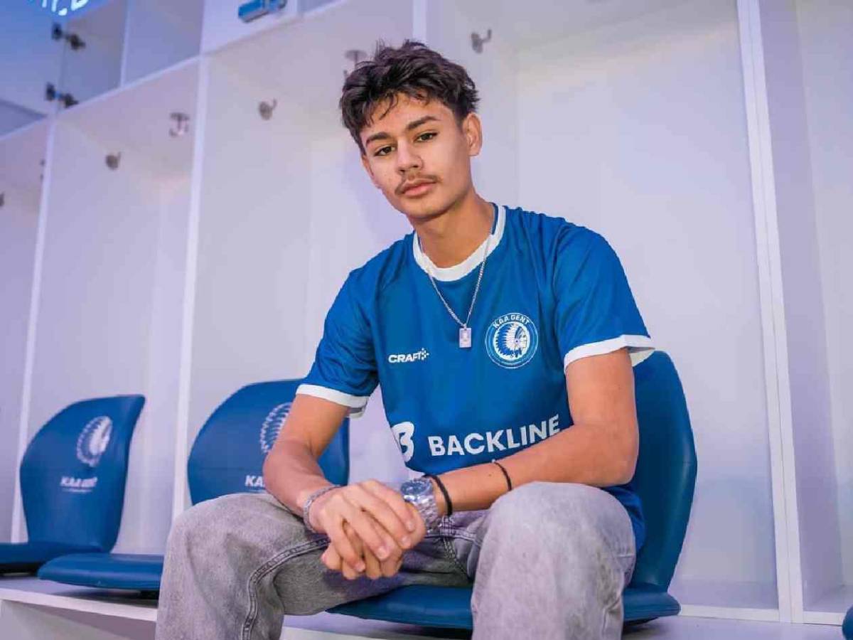 Joven de sangre hondureña con histórico club: firma primer contrato profesional