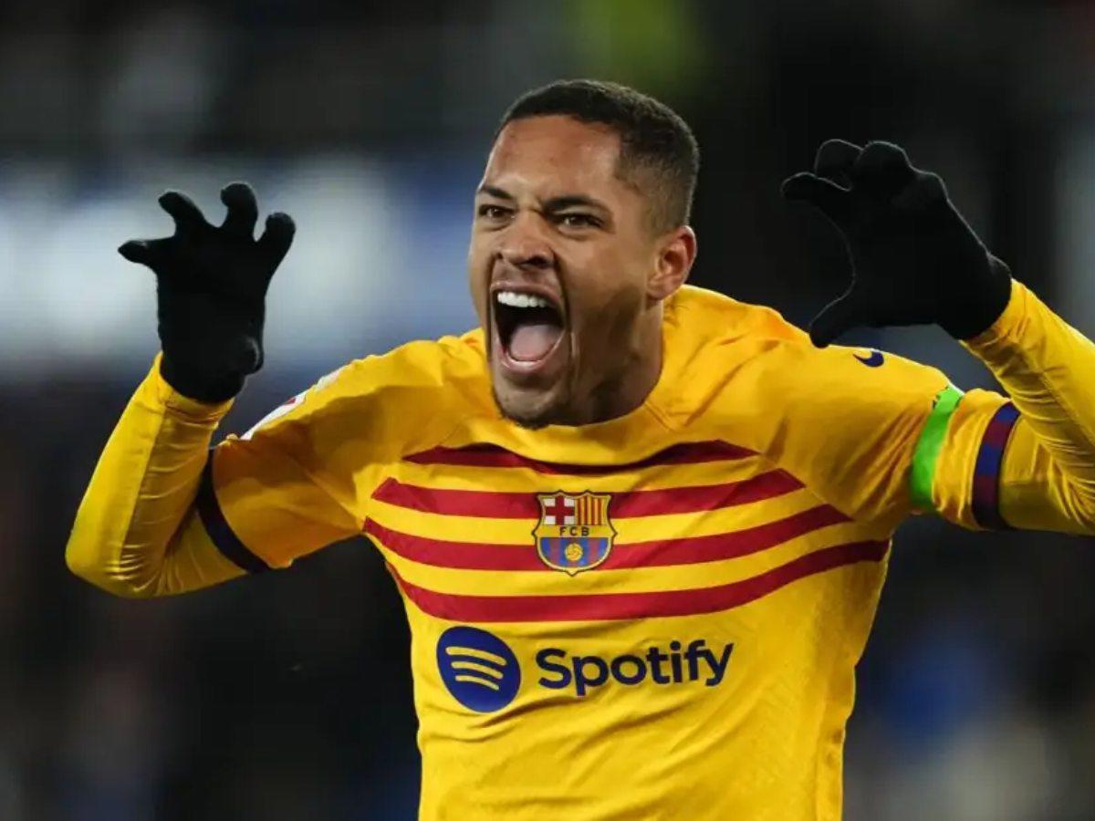 Vitor Roque sorprende: Deja al Barcelona y jugará en otro equipo español