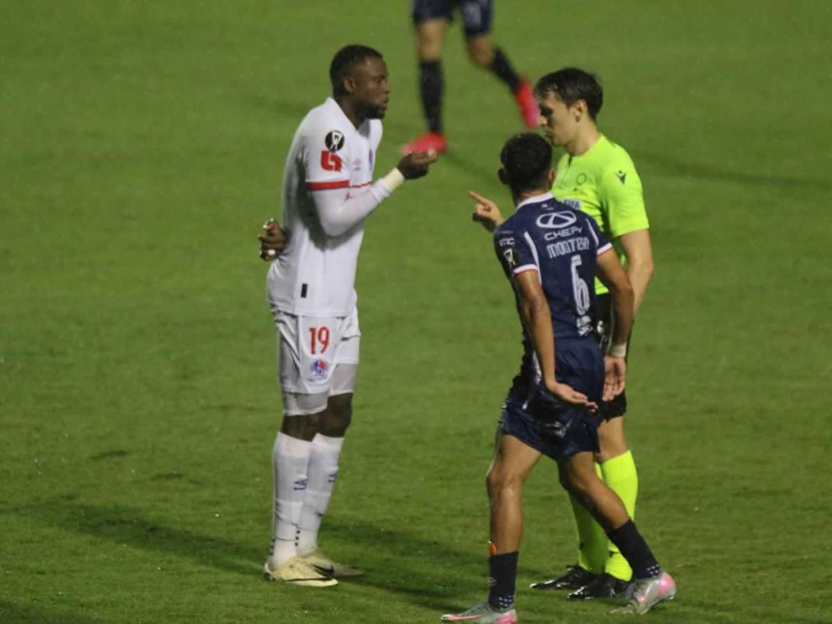 Olimpia de fiesta, doble premio en Concacaf, burla a Motagua y bellas novias de jugadores