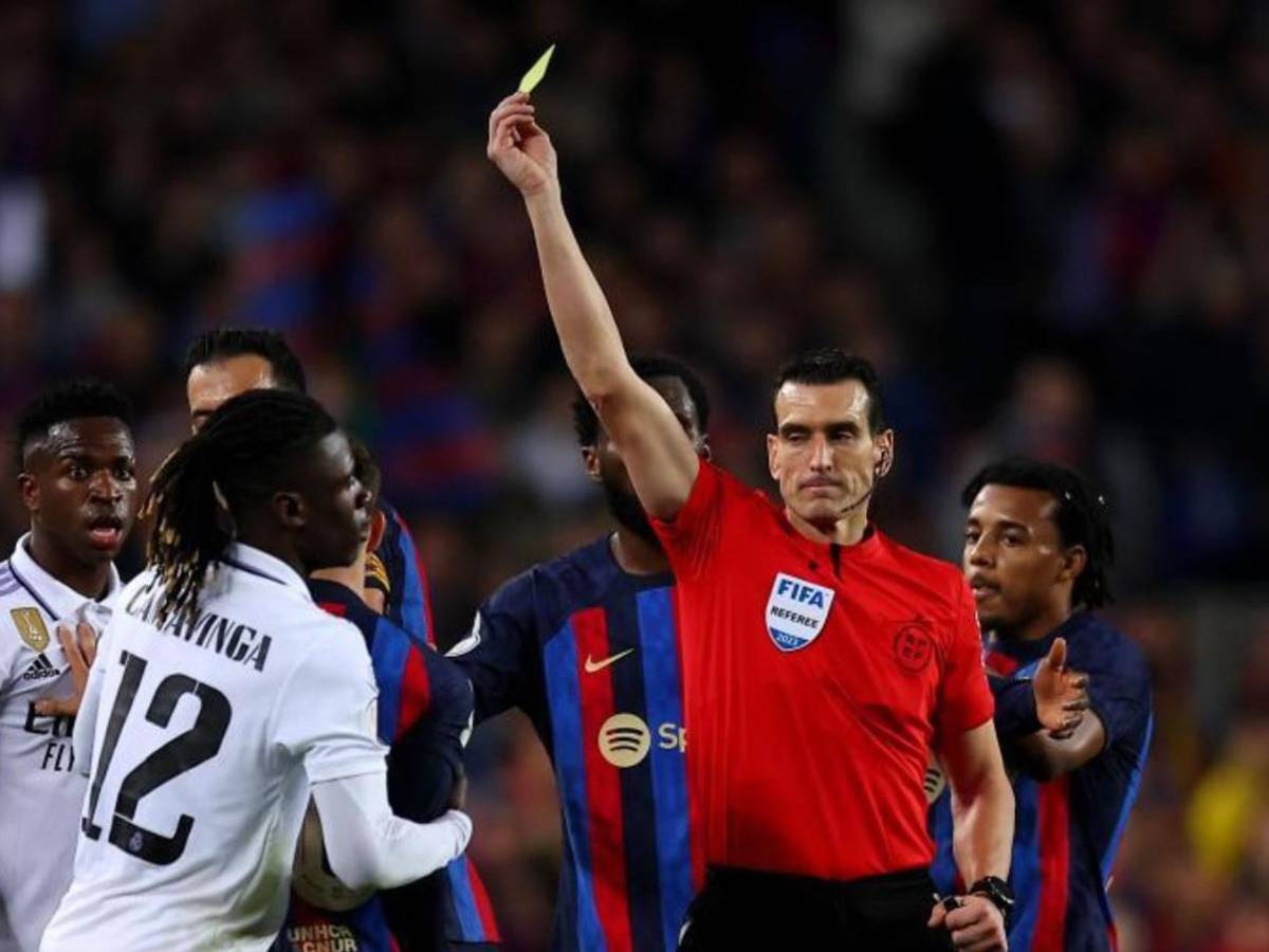 Polémica Barcelona - Real Madrid: no estaba convocado y jugará la final de Supercopa de España