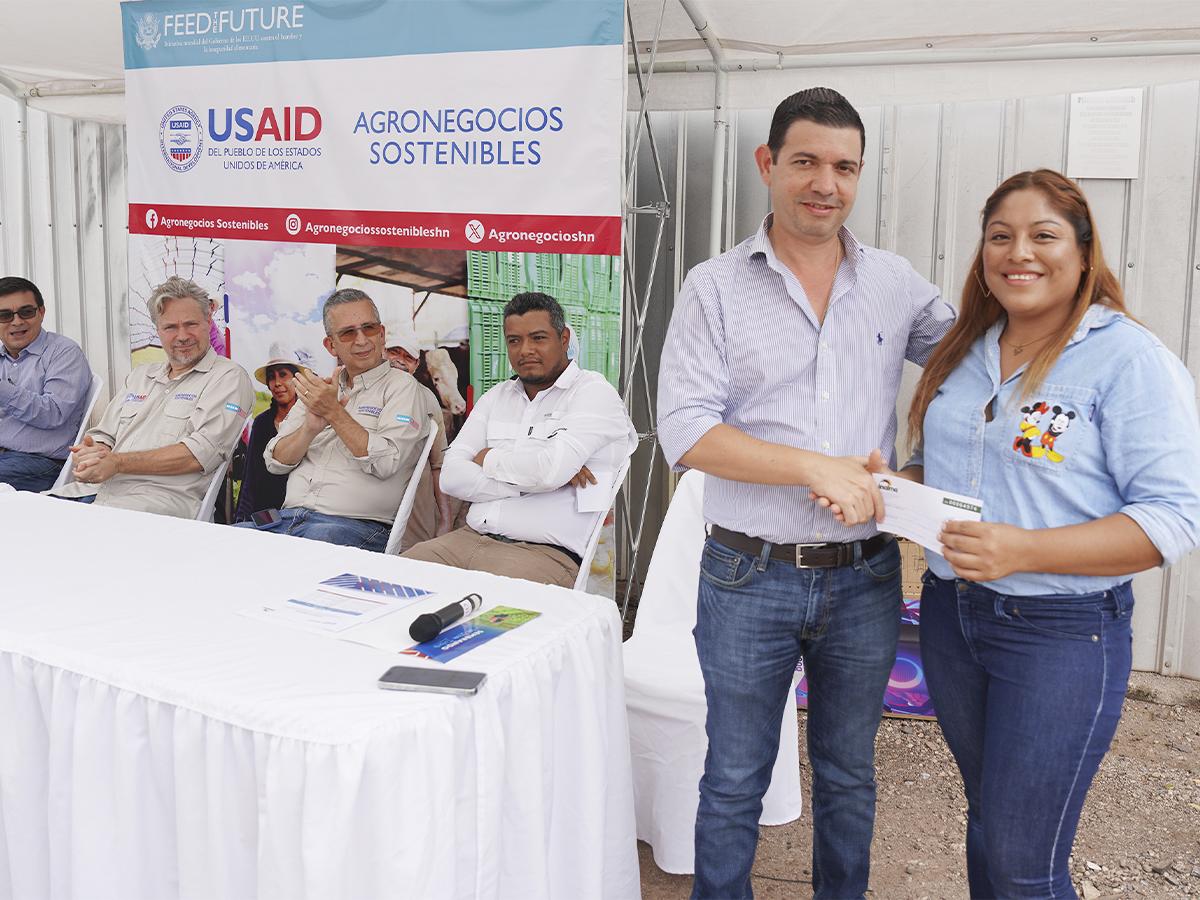 Agroparques en Honduras: Una alianza innovadora entre USAID e INALMA transforma el futuro de jóvenes agricultores